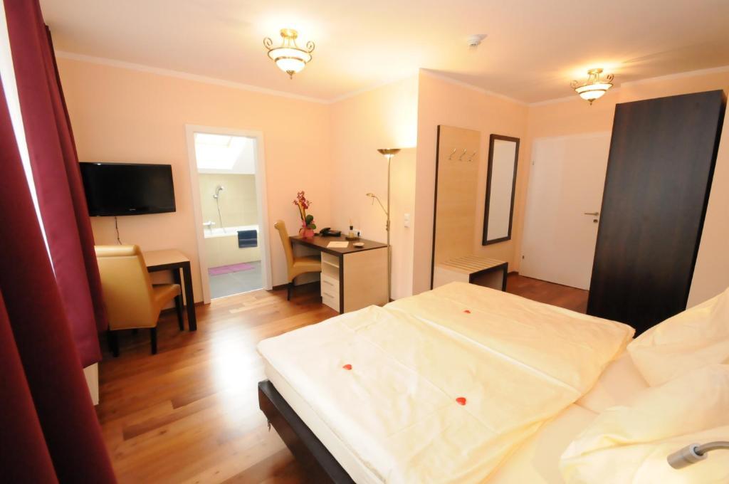 Hôtel Gasthof Bacher à Villach Extérieur photo