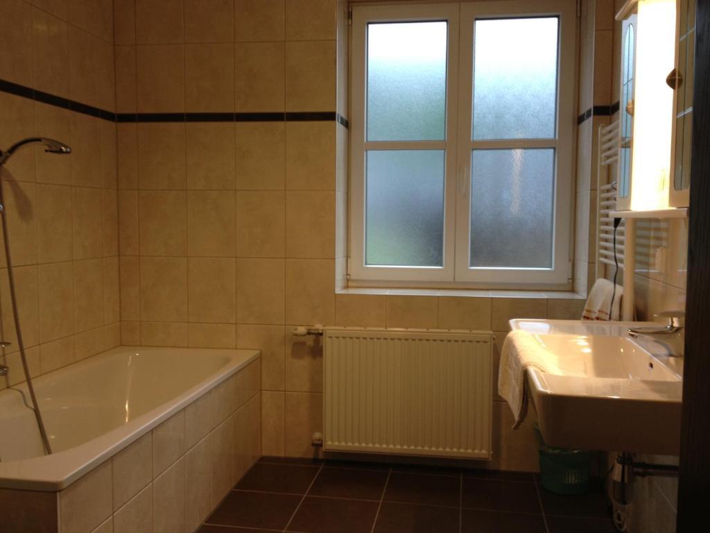 Hôtel Gasthof Bacher à Villach Extérieur photo